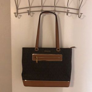 Like new Michael Kors purse